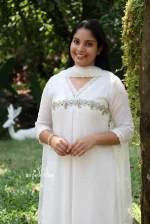 Moms Kurthi